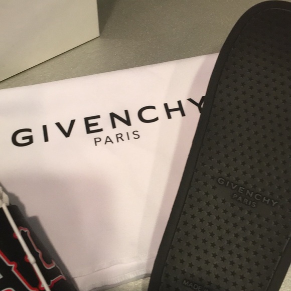 NIB Authentic Givenchy slides. - Picture 3 of 4